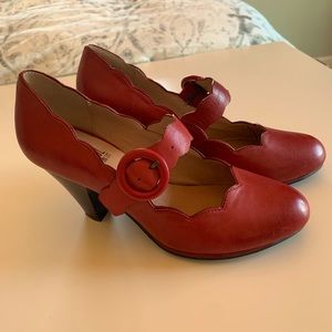 Miz Mooz Carolina shoes Brand New. Marked Size 7 fits small-6.5 would be perfect